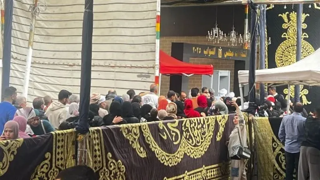 ”القاهرة الإخبارية”: إقبال ملحوظ على 48 لجنة فرعية ولجنة عامة في شمال سيناء