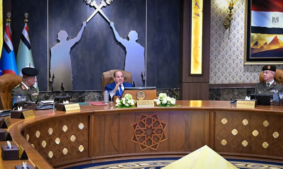 الرئيس السيسي: لدينا قوانين كثيرة تغطي المجالات كافة لكن المهم هو تنفيذها بشكل صارم دون استثناء