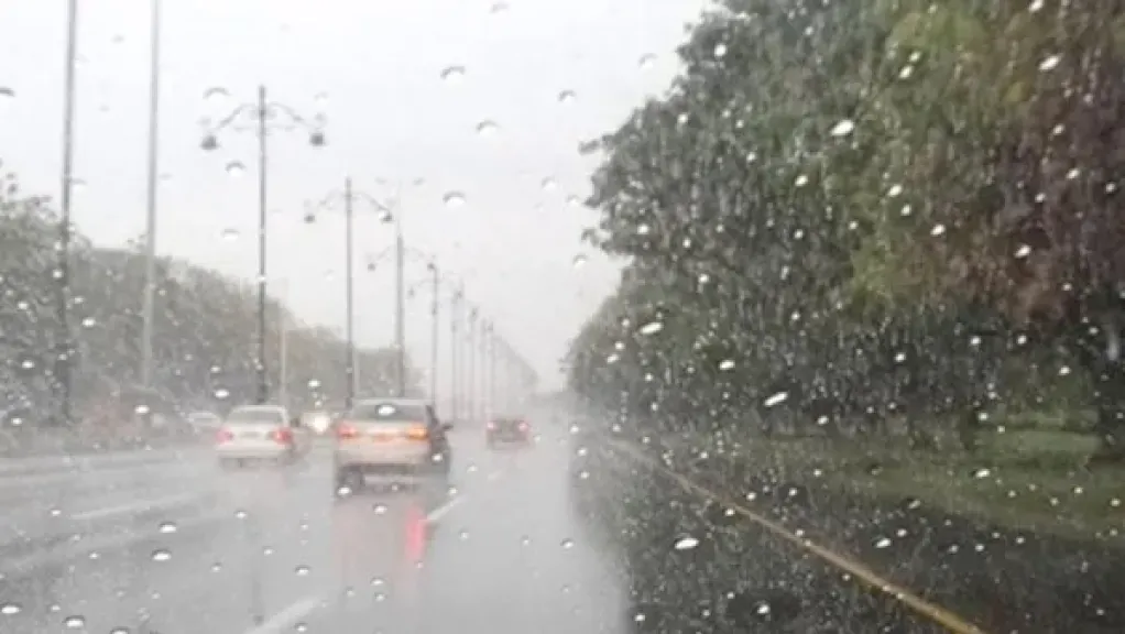 الطقس الجمعة| أمطار رعدية ببعض المحافظات وسماء غائمة بمناطق أخرى