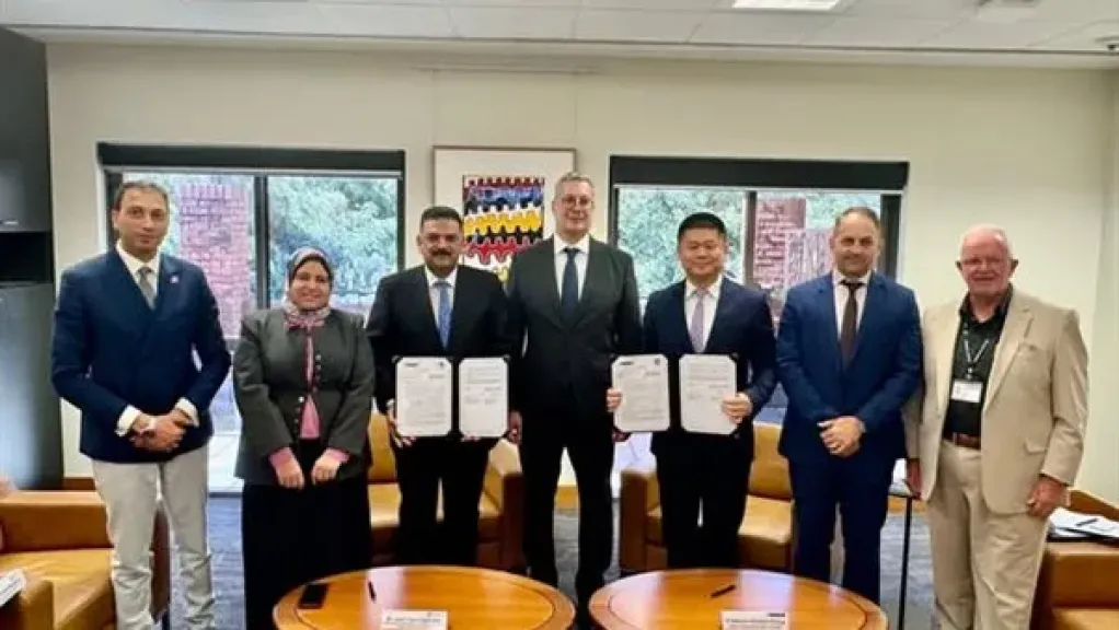 وزير البترول يشهد توقيع خطاب نوايا مع جامعة كيرتن الأسترالية لتطوير قدرات الكوادر المصرية