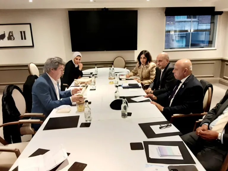 كامل الوزير يعقد سلسلة اجتماعات بلندن لتعزيز الاستثمار الصناعي وتطوير الموانئ والسكك الحديدية المصرية