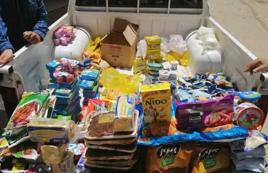 ضبط 1,5 طن سلع غذائية متنوعة غير صالحة للاستهلاك الآدمي بكفر الشيخ