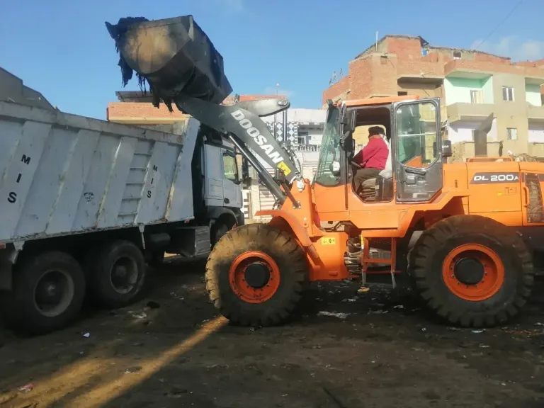 إزالة عدة مبانٍ مخالفة بقرى مركز كفرالشيخ