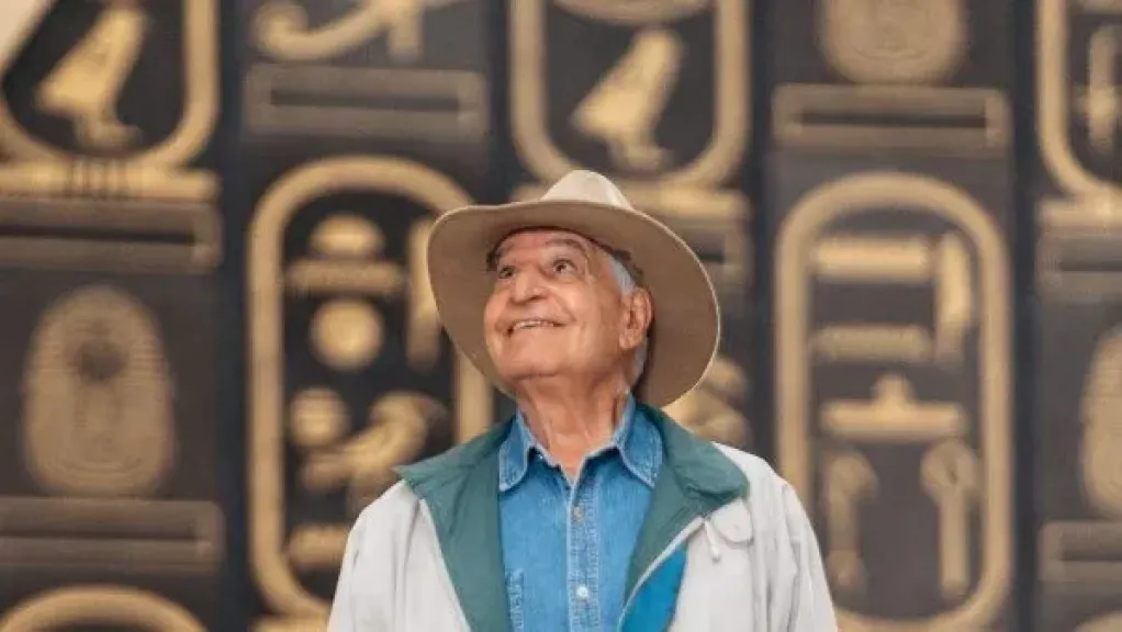 زاهي حواس يكشف أسرار وفاة الملكة حتشبسوت ويوجه رسالة للشباب