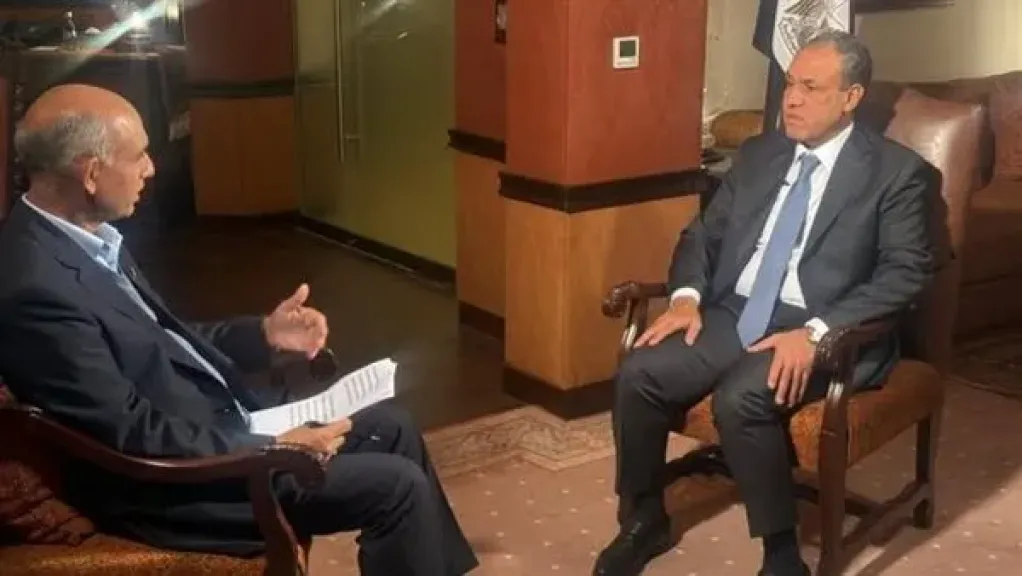 وزير الخارجية يجرى لقاء إعلاميا مع جريدة وقناة DAWN الباكستانية خلال زيارته لإسلام آباد