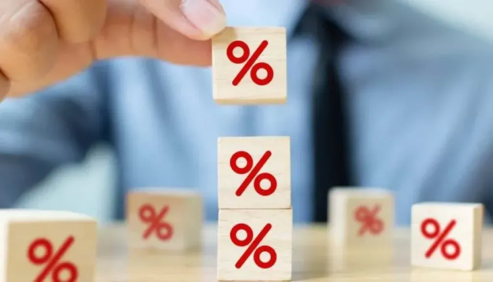 بنك الكويت الوطني يتوقع خفض أسعار الفائدة في مصر 6% خلال عام 2026