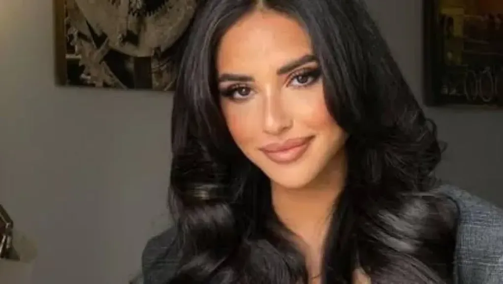 آية سماحة توجه رسالة لكريم محمود عبد العزيز ودينا الشربيني