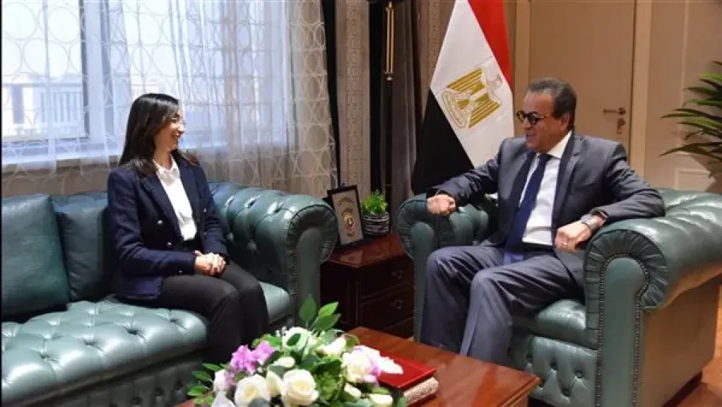 وزير الصحة يتابع مع محافظ البحيرة إنجاز المشروعات الصحية ويبحث التوسع في الخدمات