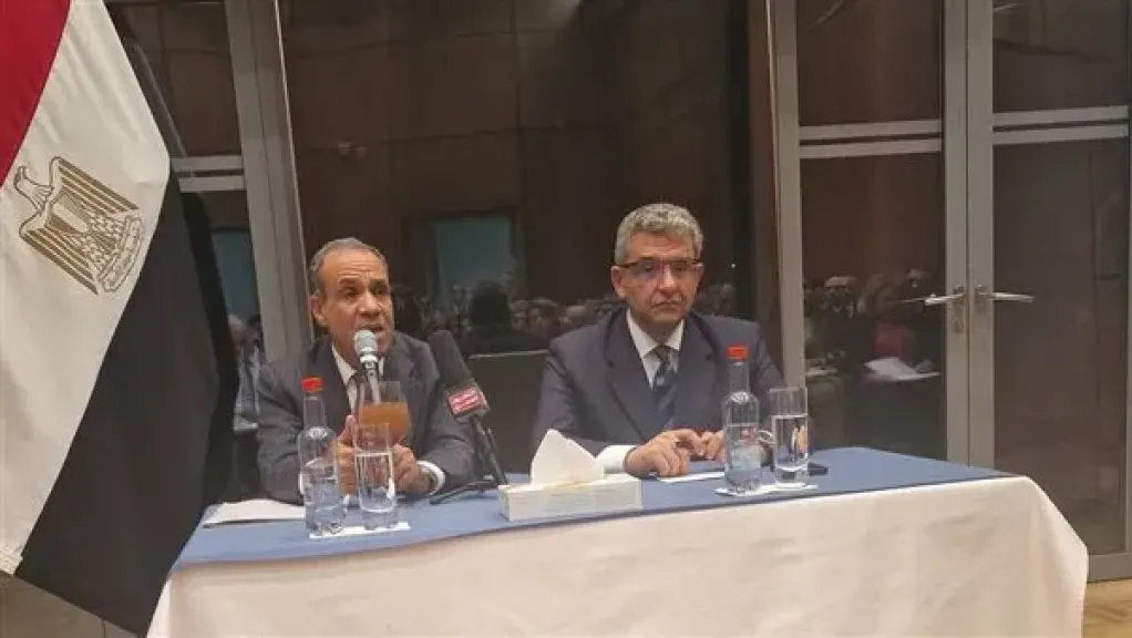 وزير الخارجية يلتقي الجالية المصرية في برلين في أول اجتماع رسمي خلال زيارته لألمانيا