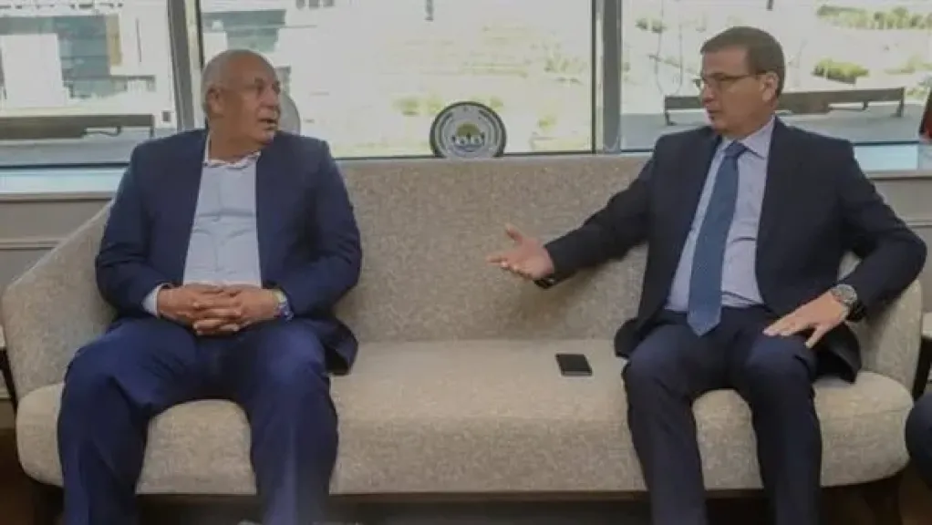 وزير الزراعة ومحافظ الوادي الجديد يبحثان تعزيز الاستثمار في مجال الإنتاج الحيواني بالمحافظة