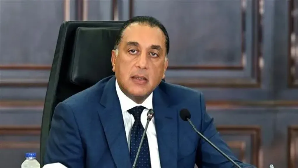 رئيس الوزراء يتابع تطورات حادث حريق سوق الخواجات بالمنصورة