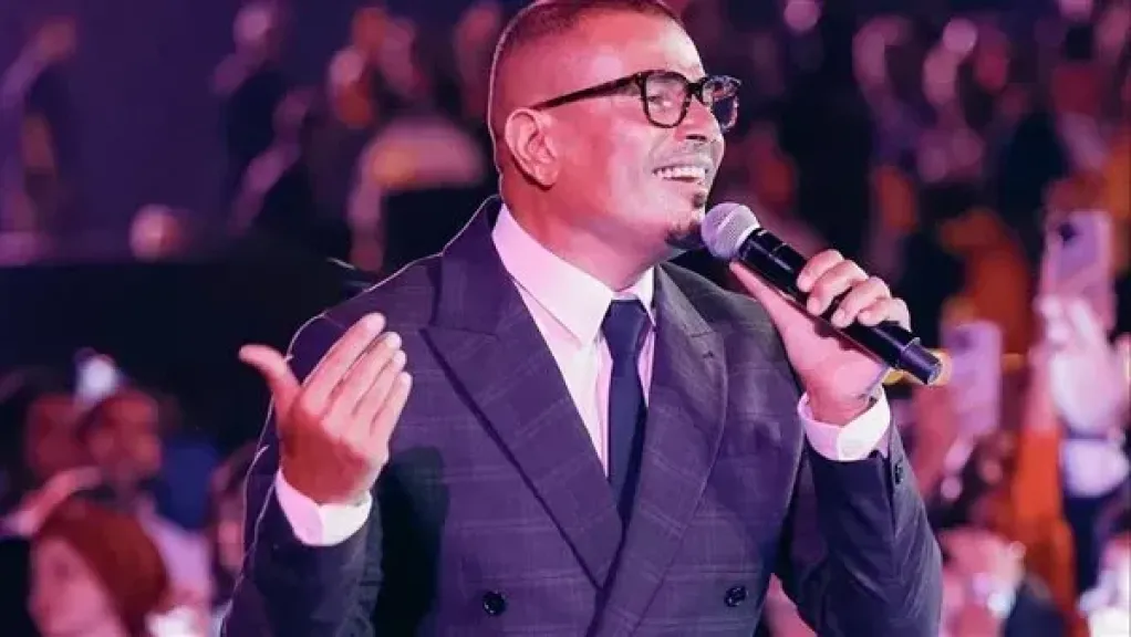 عمرو دياب يتألق في أبو ظبي.. ويلتقي بجمهور الكويت غدا