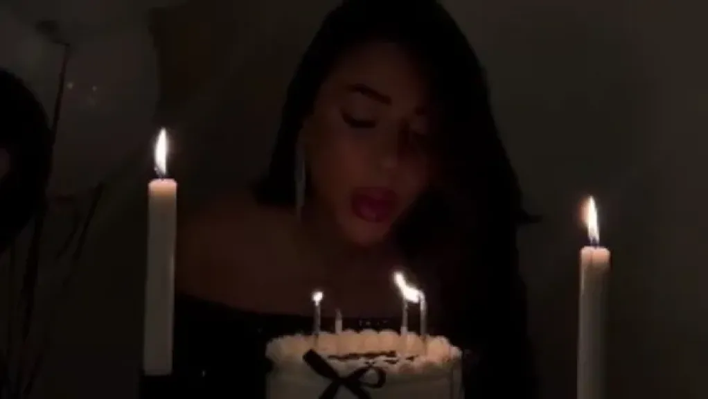 سارة سلامة تحتفل بعيد ميلادها في أحدث ظهور | شاهد