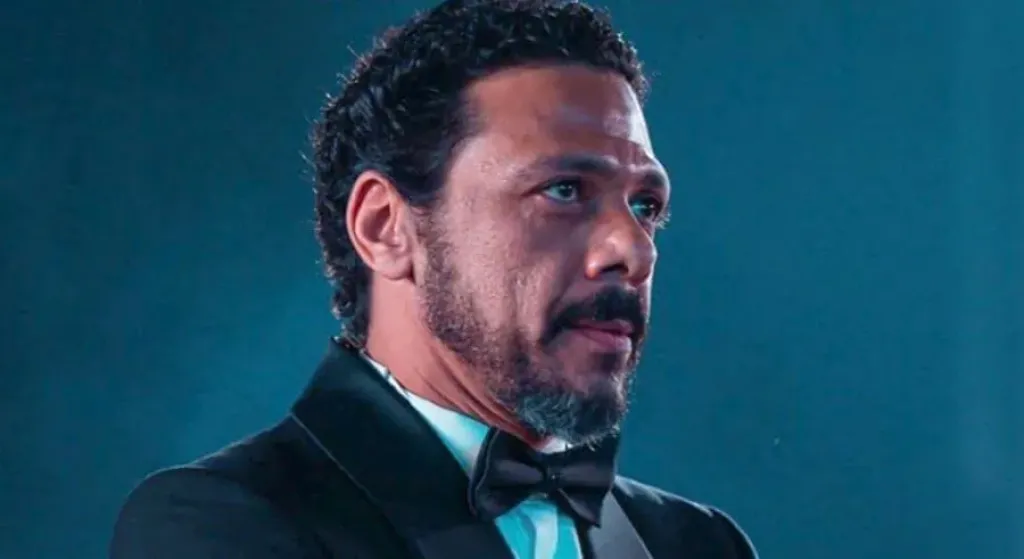 بعد الهجوم على منى زكي.. حمزة العيلي يوجه رسالة للجمهور: أنتم سندنا ومحدش فينا خالِ من العيوب