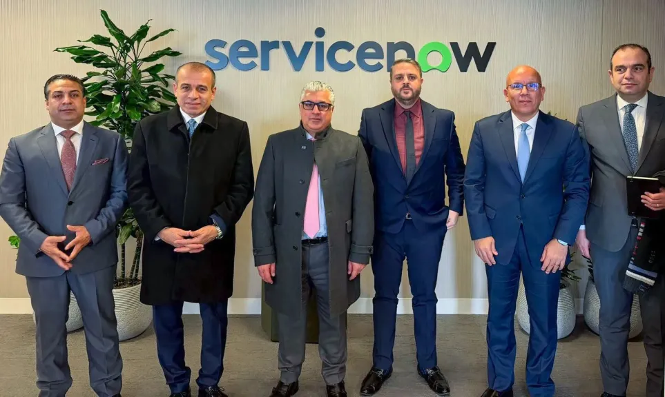 رئيس اقتصادية قناة السويس يستعرض الفرص الاستثمارية أمام مؤسسات وشركات أمريكية