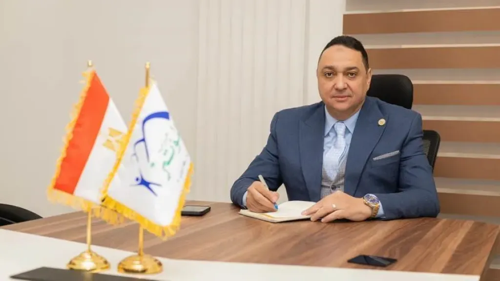 المؤتمر: تقرير فيتش يعزز الثقة في الجنيه.. ويؤكد تحسن المؤشرات الاقتصادية