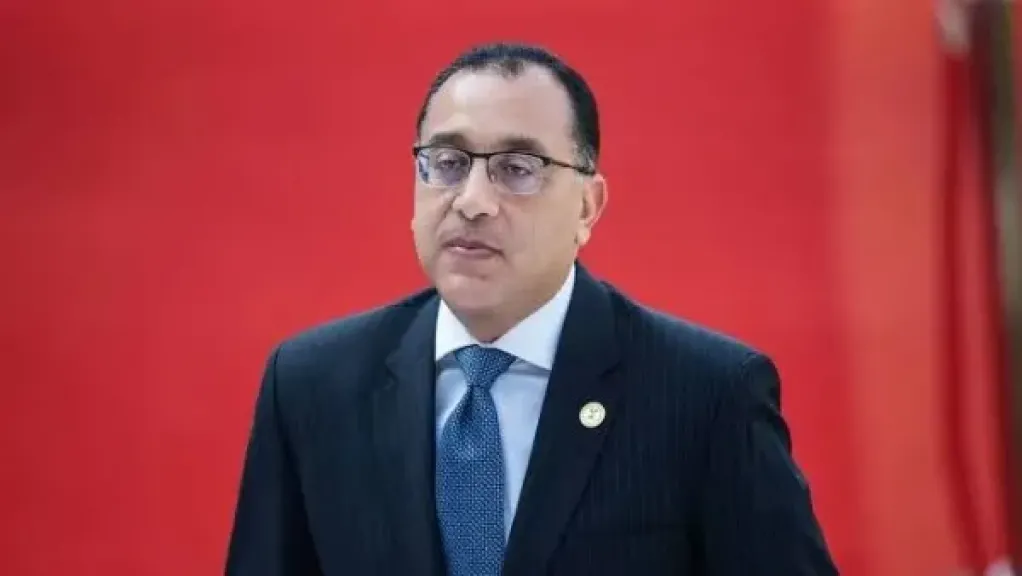 مدبولي يفتتح أحد مصانع ضفائر السيارات بمدينة بدر