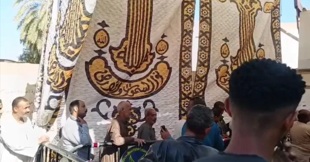 الرجال يتصدرون المشهد في انطلاقة انتخابات مجلس النواب في إدفو بأسوان