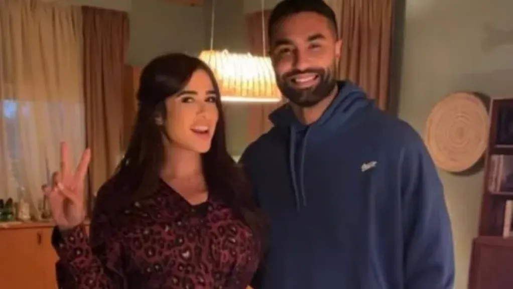 صداقة ولا حب؟.. ياسمين عبد العزيز: في بيني وبين كريم فهمي كيميا