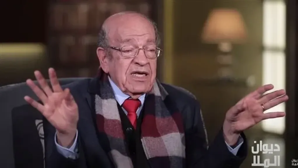 وسيم السيسي يكشف حقيقة حديثه عن الزئبق الأحمر