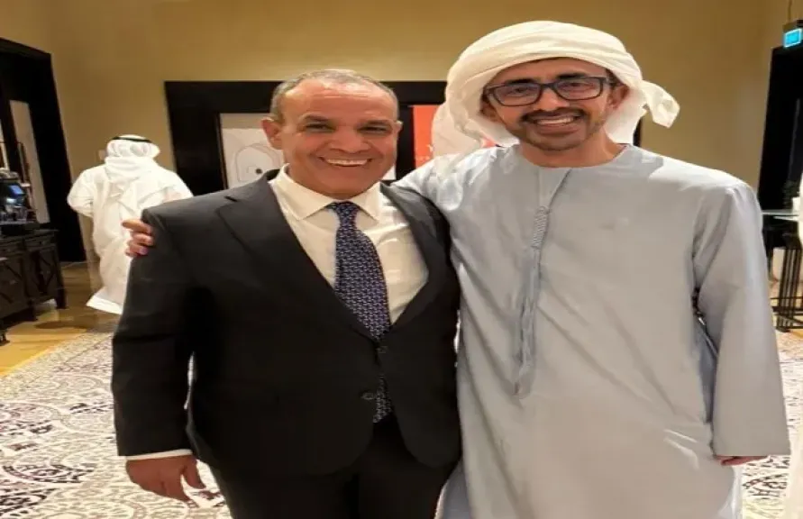وزير الخارجية يعقد مباحثات مع نظيره الإماراتي