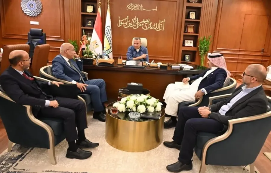 محافظ جنوب سيناء يناقش مع نواب مجلس الشيوخ أولويات المرحلة المقبلة بالمحافظة