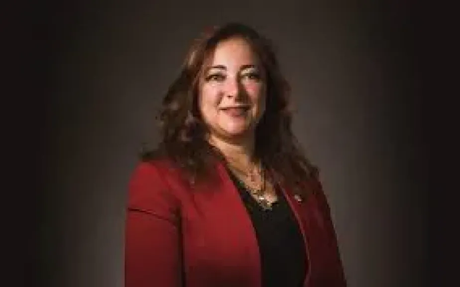 غادة غيث: التحدي الحقيقي يكمن في التميز.. والنجاح لا يتحقق بإقصاء الآخرين بل بمد يد العون لهم