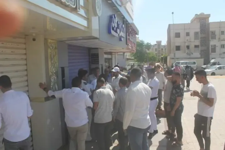 محافظ الغربية يوجه بغلق وتشميع 23 منشآة مخالفة لمواعيد الغلق