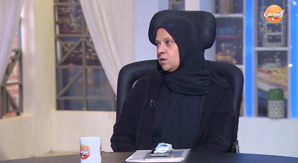 والدة ضحية مدرسة المتفوقين ببني سويف تنهار على الهواء: حاسة إني في كابوس