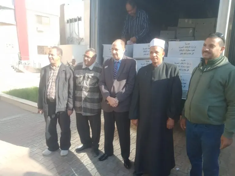 أوقاف سوهاج: تسليم 2 طن من لحوم صكوك الإطعام للفئات الأكثر احتياجا
