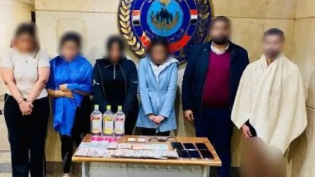 المتعة الحرام.. الشرطة تداهم ناد صحى يدار لممارسة الرذيلة بالتجمع