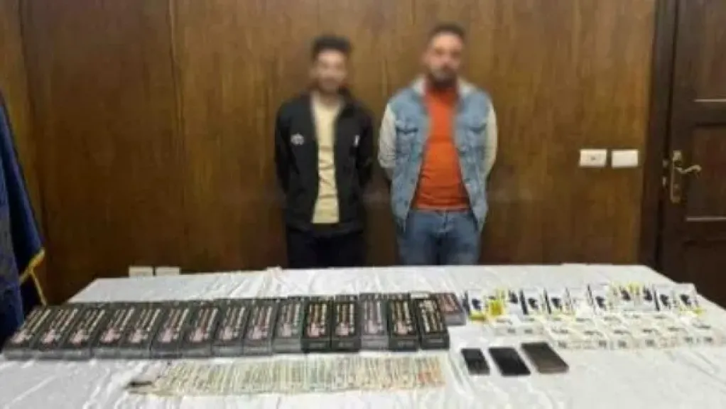 القبض على أدمن صفحة بيع الصواعق الكهربائية على الفيس بوك