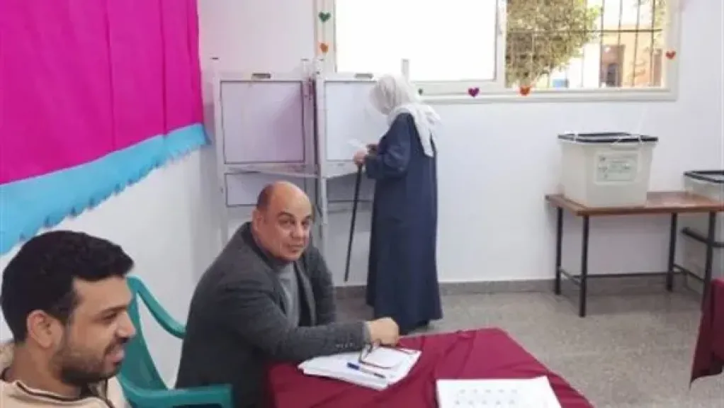 توافد المواطنين على لجان المطربة في جولة الإعادة لانتخابات النواب