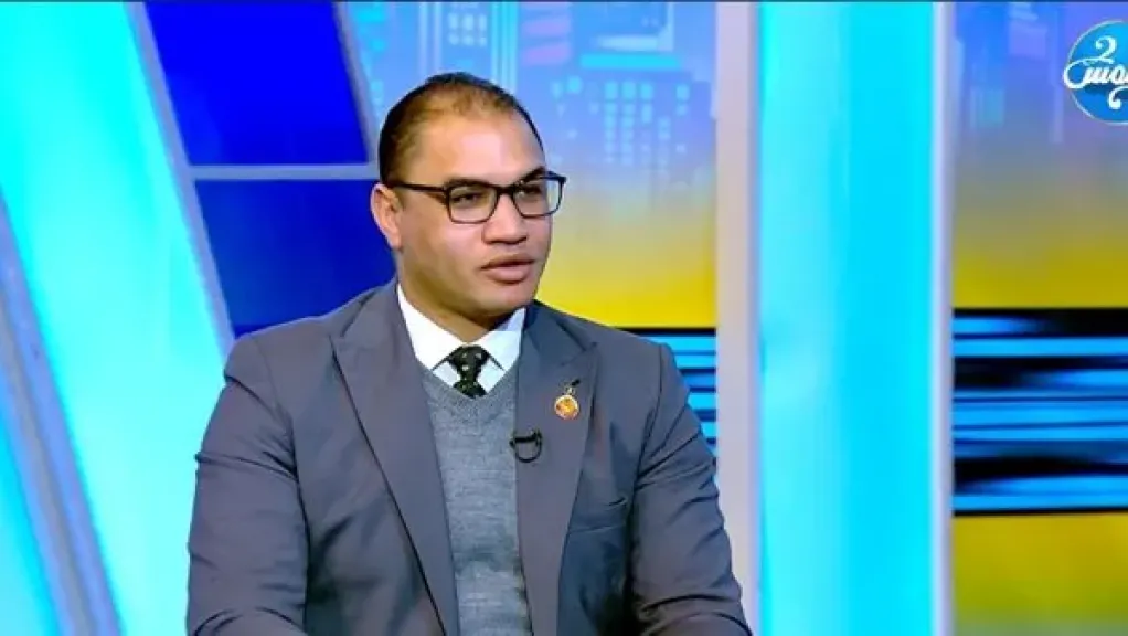 سبوبة ”اللايف كوتش”.. استشاري صحة نفسية يفتح النار على مدعي التخصص