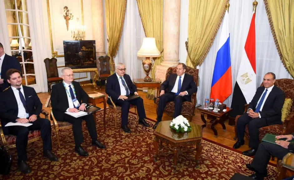 مشاورات سياسية بين وزيري الخارجية المصري والروسي بالقاهرة