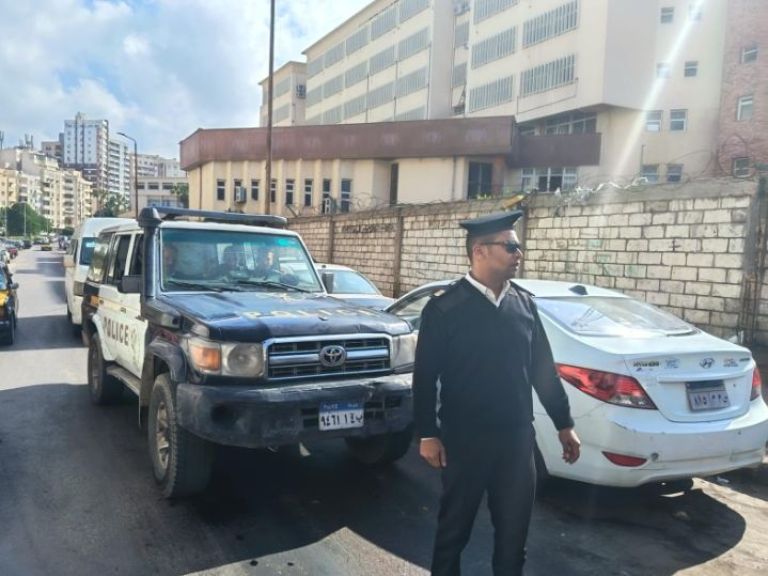 حملة أمنية مكبرة بمساكن القلعة لمكافحة النباشين ورفع المخلفات شرق الإسكندرية