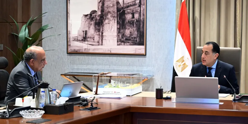 رئيس الوزراء يتابع موقف مشروعات التغذية الكهربائية لمشروعات الاستصلاح الزراعية بالدلتا الجديدة