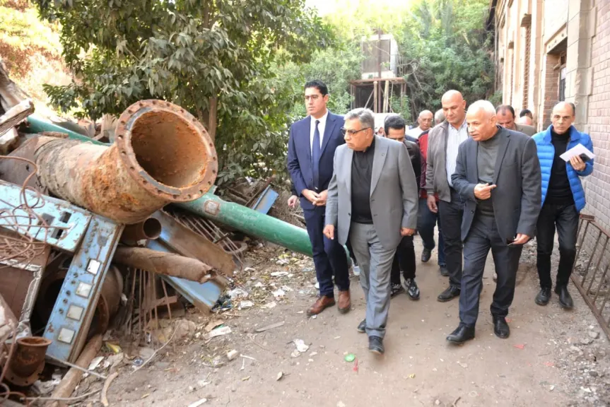 محافظ الدقهلية يتفقد محطة الصرف الصحي بعزبة عقل بالمنصورة.. صور