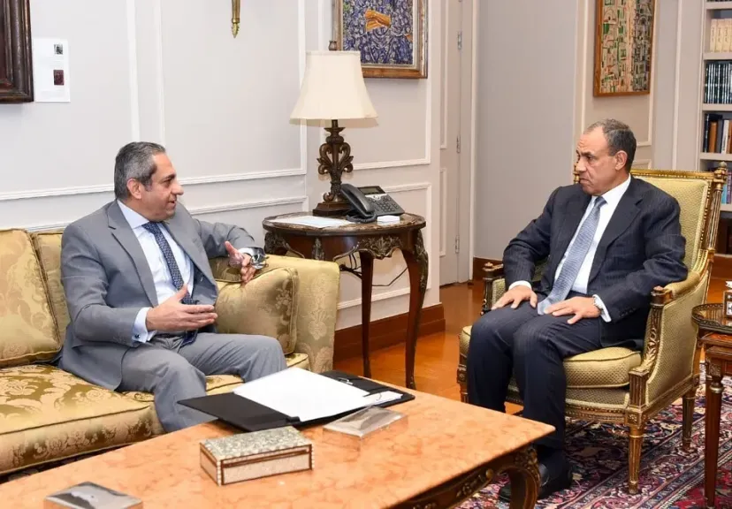 وزير الخارجية يبحث مع شركة العاصمة إجراءات نقل البعثات الدبلوماسية