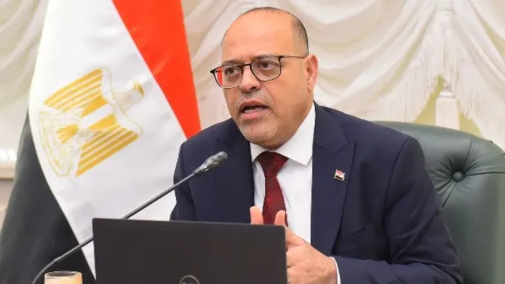 العمل تحدد ضوابط ومواعيد الوفاء بحقوق العمال عند حل أو تصفية المنشآت