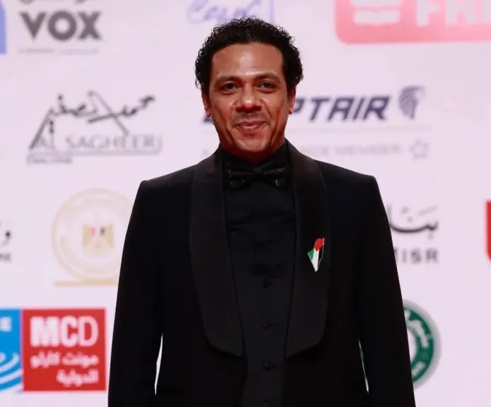 حمزة العيلي يدعم ريهام عبدالغفور بعد انتهاك خصوصيتها.. ويشيد بدور النقابة