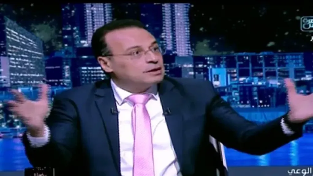 خبير تنمية بشرية: لا تدخل عامًا جديدًا دون جرد شامل لحياتك.. اشطب الضار وطور المفيد