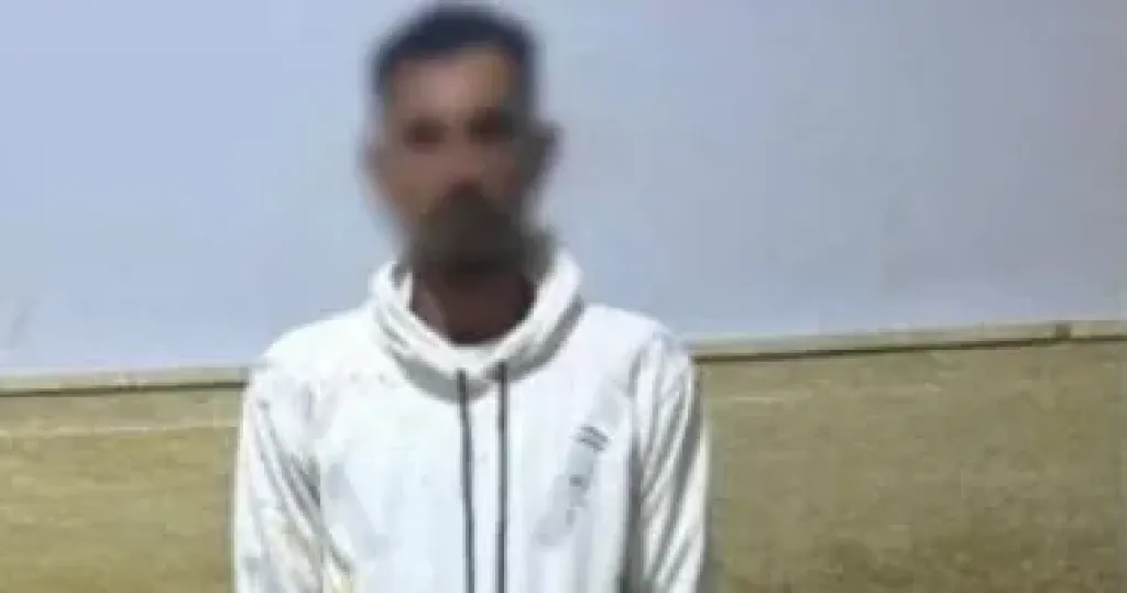 الداخلية تضبط شخصا يوزع أموالا بمحيط لجان جهينة