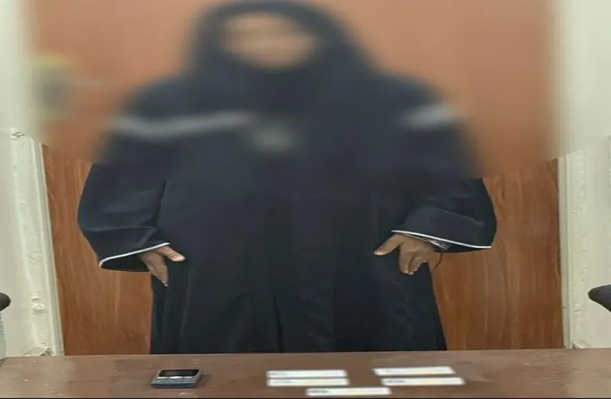 ضبط سيدة تحاول التأثير على أصوات الناخبين بقوص في قنا