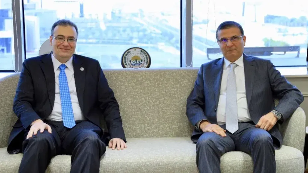 بحث إجراءات التعاقد مع أكثر من 4500 طبيب بيطري لدعم المنظومة البيطرية