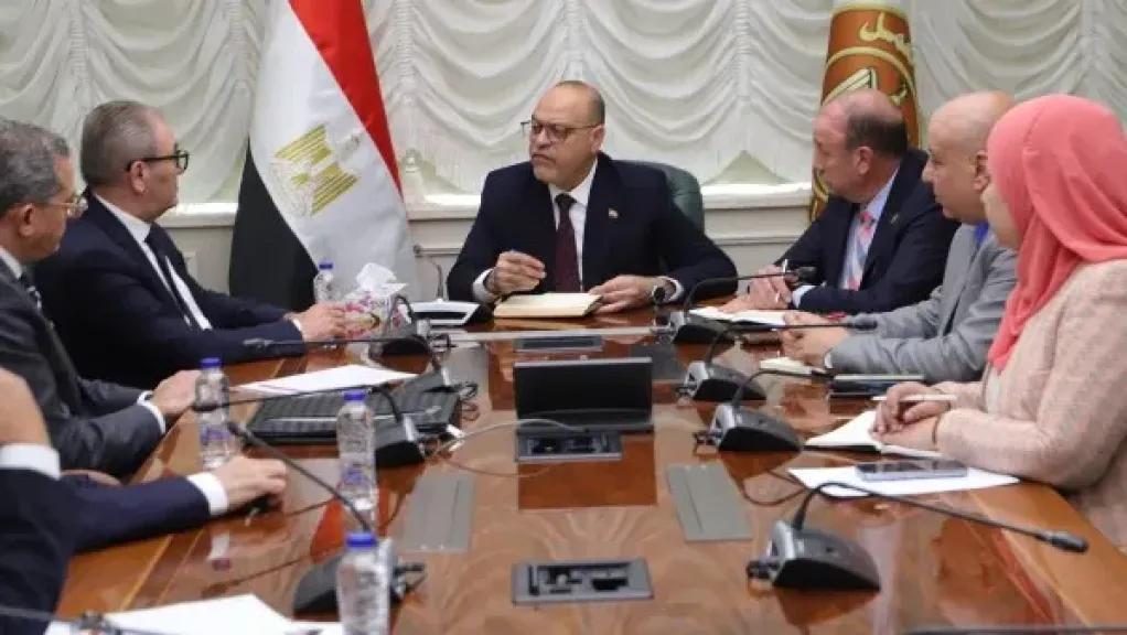 جبران: تذليل العقبات أمام الاستثمار وقانون العمل هدفها خلق بيئة لائقة ومتوازنة