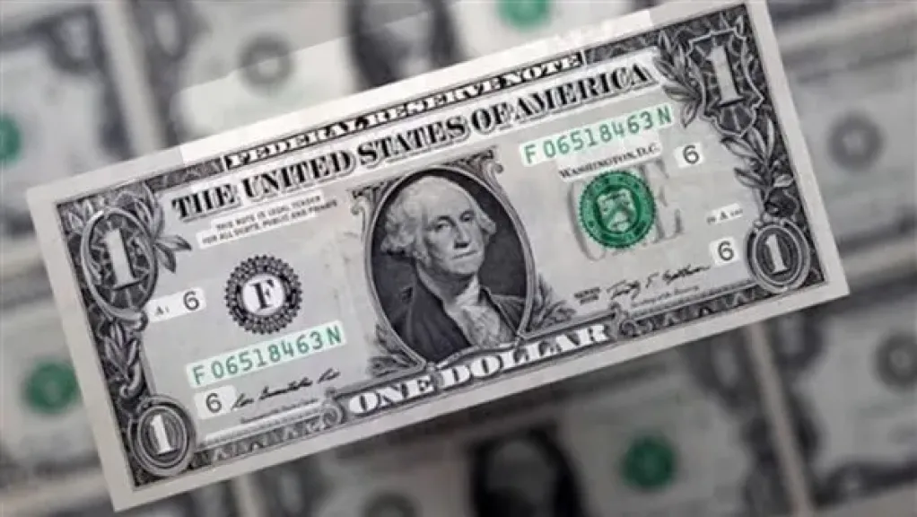 خبير اقتصاد: ضعف الدولار وليس العملات الورقية الأخرى وراء الارتفاع القياسي للذهب