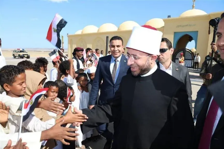 وزير الأوقاف يفتتح مسجدا في برنيس بالبحر الأحمر