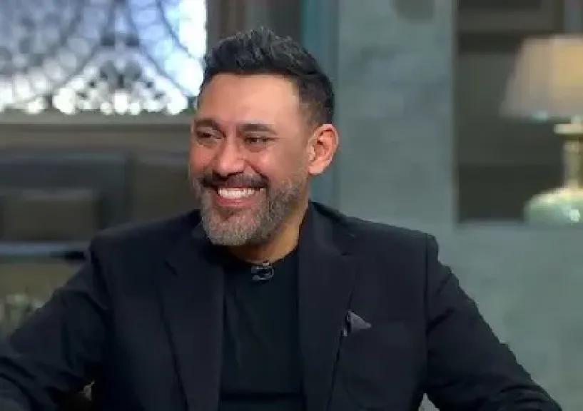 عمرو مصطفى يروي بدايات عشقه للموسيقى العربية وتأثره بمحمد منير