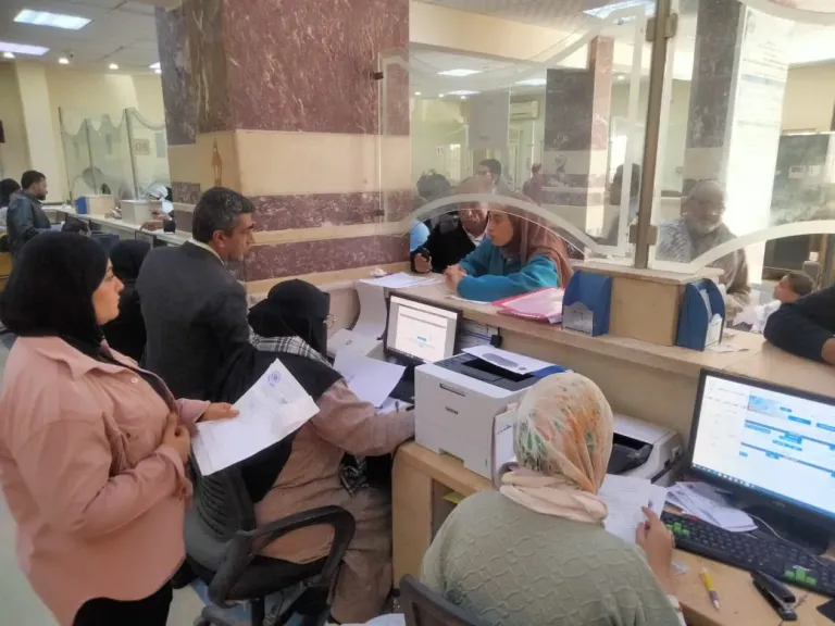 رئيس مدينة مرسى مطروح يوجه بتطوير الأداء والاستماع لمقترحات المواطنين